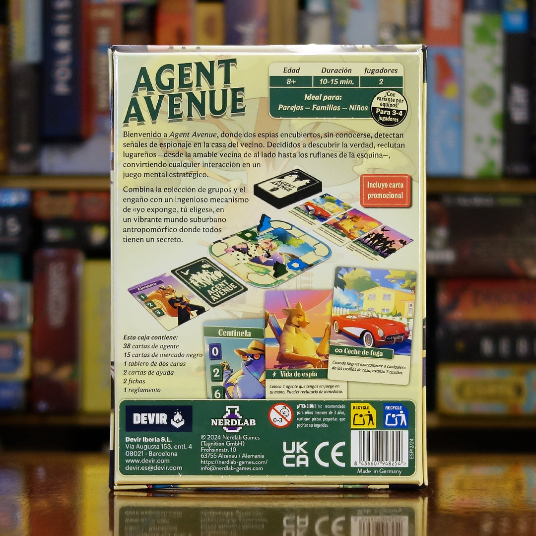 Trasera del juego 'Agent Avenue' disponible en Mana House – Faroleo inteligente, Colección de sets, Juego para mentes estratégicas, Vecindario lleno de secretos, Decisiones tácticas en cada turno.