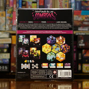 Vista trasera del juego de mesa 'Criaturas de las Sombras' con detalles y componentes, en Mana House - Fantasía. Animales, Estrategia Abstracta, Fantasía.