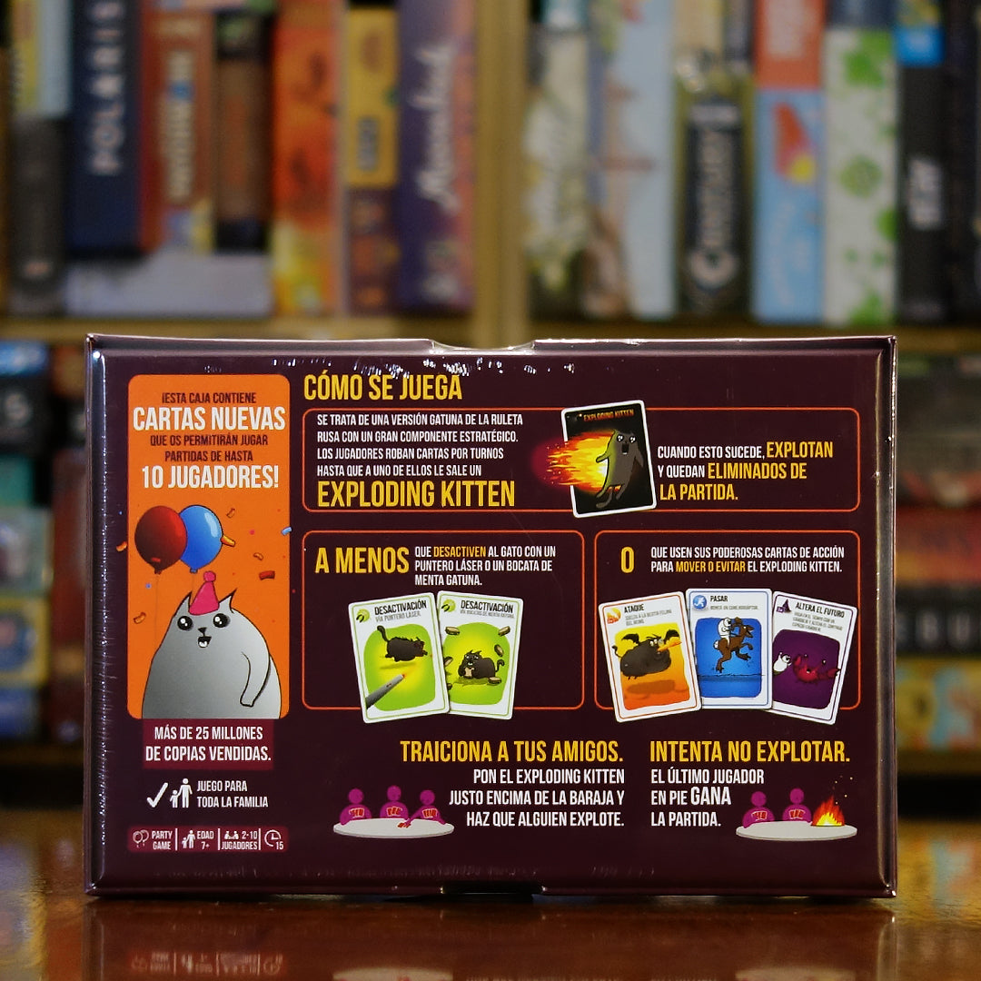 Vista trasera del juego de mesa 'Exploding Kittens: Party Pack' con detalles y componentes, en Mana House - Humor. Animales, Cartas, Humor. Gatitos Explosivos