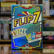 Portada del juego Flip 7 disponible en Mana House – Presiona tu suerte, Estrategia ligera, Cartas consecutivas, Riesgo vs. recompensa, Nominado al Spiel des Jahres 2025.
