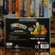 Trasera del juego 'Mindbug' disponible en Mana House – Juego para 2 jugadores, Control mental con Mindbugs, Combates de criaturas, Decisiones críticas, Duelos rápidos y sorprendentes. Mindbug: First Contact