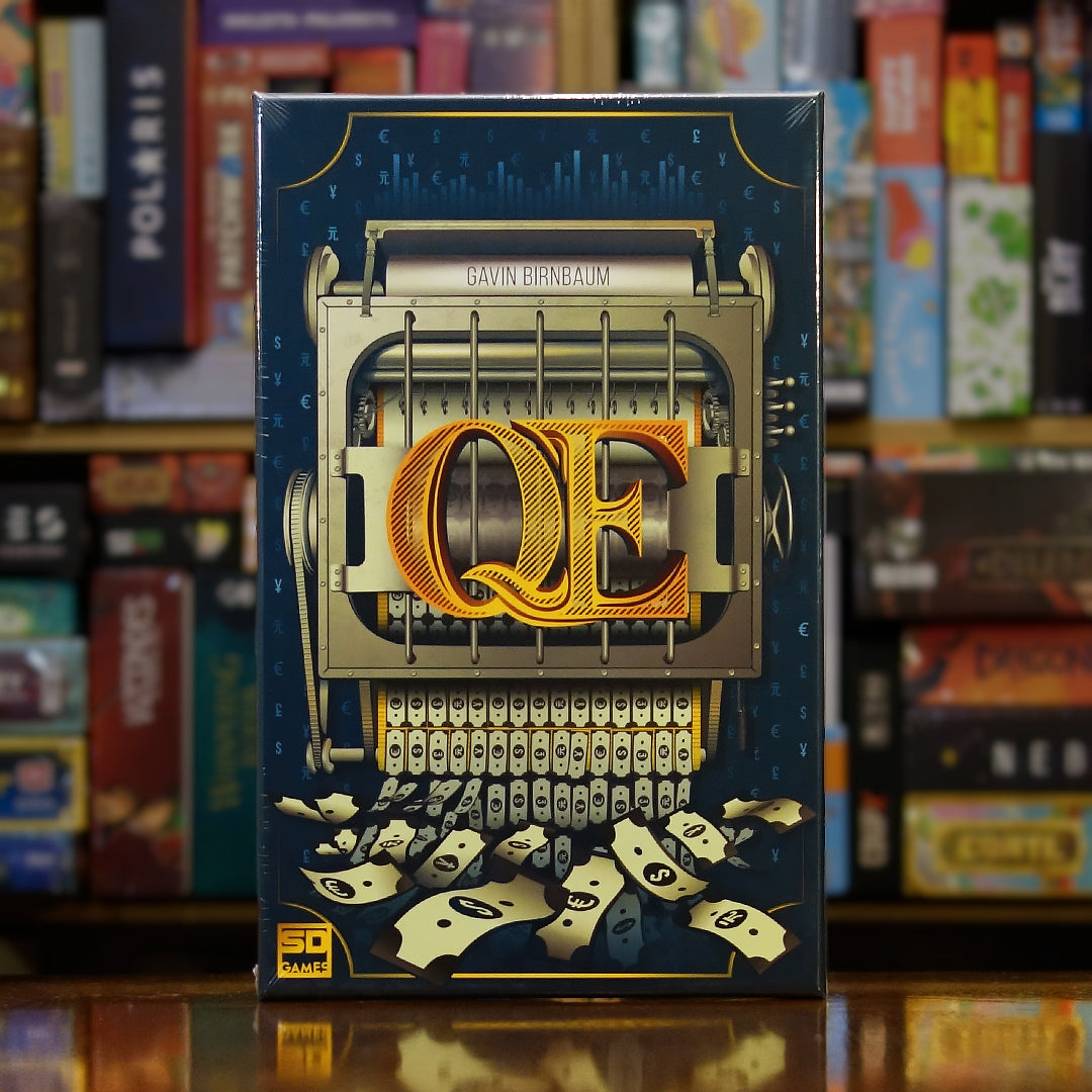 Portada del juego QE (Quantitative Easing) disponible en Mana House – Juego de subastas, Economía global ficticia, Humor financiero, Pujas ilimitadas, Estilo minimalista.