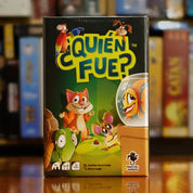 Portada del juego de mesa '¿Quién Fue?' disponible en Mana House - Animales. Animales, Cartas.