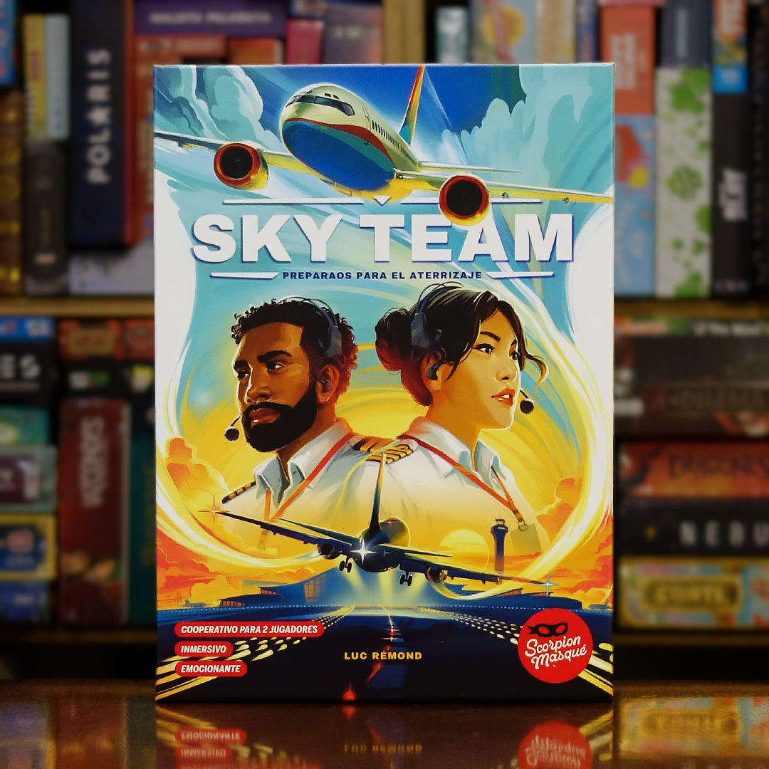 Portada del juego Sky Team disponible en Mana House – Juego cooperativo exclusivo para 2 jugadores, Piloto y copiloto en cabina, Aterrizajes en aeropuertos reales, Dados como sistema de control, Escenarios con turbulencia y condiciones extremas.