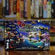 Portada del juego 'Star Realms: Frontiers' disponible en Mana House – Construcción de mazos, Combate espacial, Ciencia ficción, Juego competitivo y cooperativo, 1 a 4 jugadores.